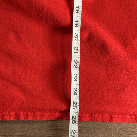 Vintage Medium Fruit of The Loom Red Embroidered Las Vegas T Shirt - Picture 7 of 8